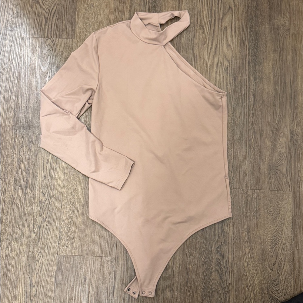 Abercrombie Cutout One Sleeve Tan Bodysuit - L